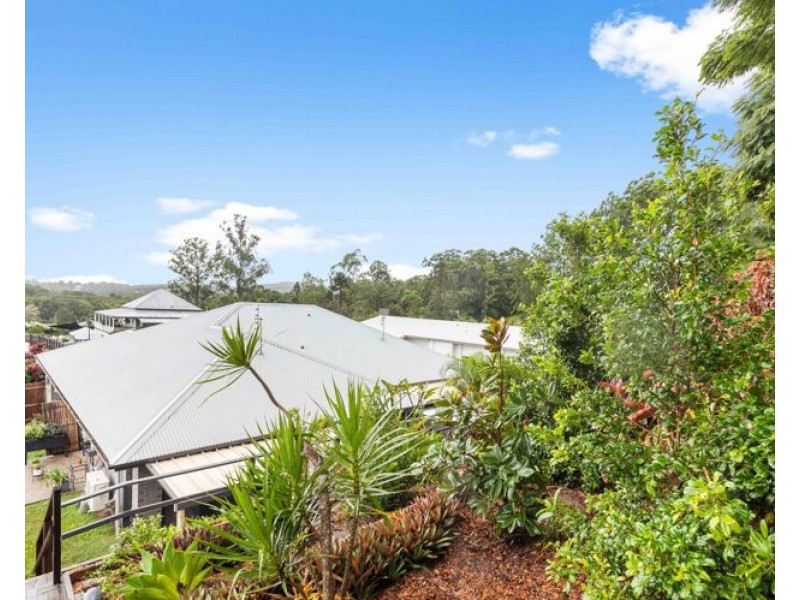 2/6 Betsy Way, Nambour QLD 4560