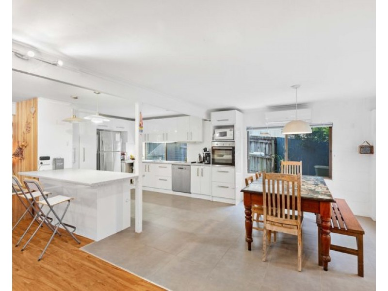 8 Murray Crescent, Nambour QLD 4560