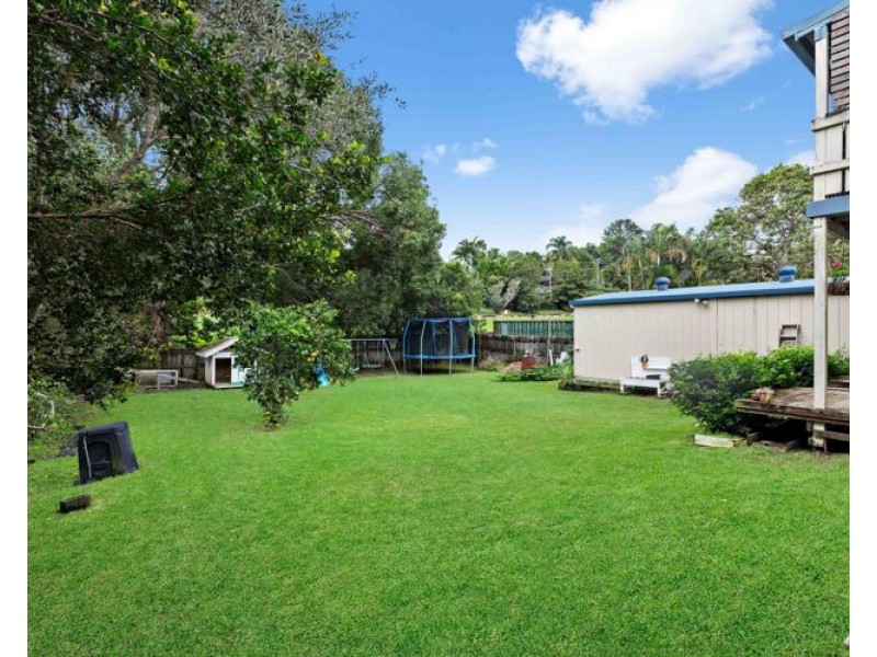 8 Murray Crescent, Nambour QLD 4560