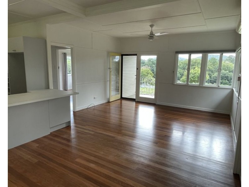 33 Fairmeadow Road, Nambour QLD 4560