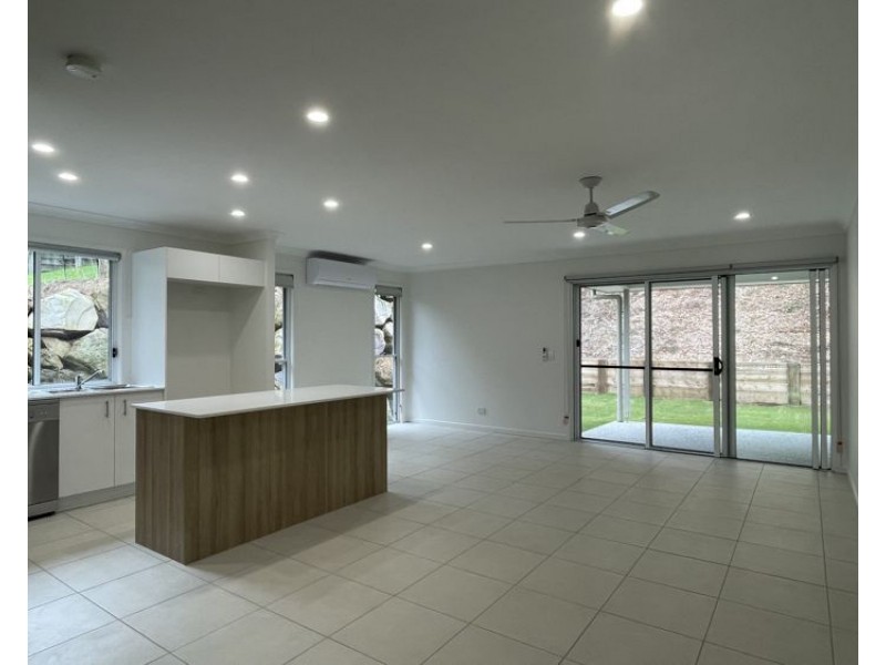 1/35 Jeanette Avenue, Nambour QLD 4560