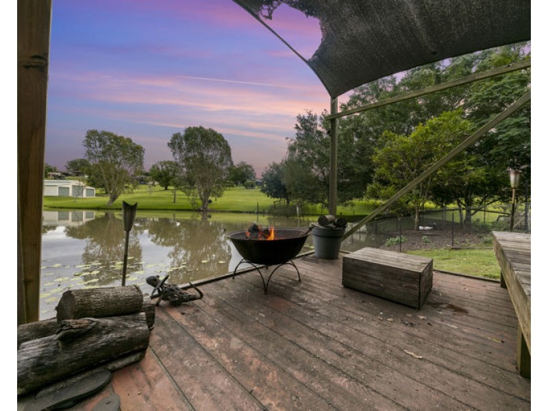 10 Angus Crescent, Kureelpa QLD 4560