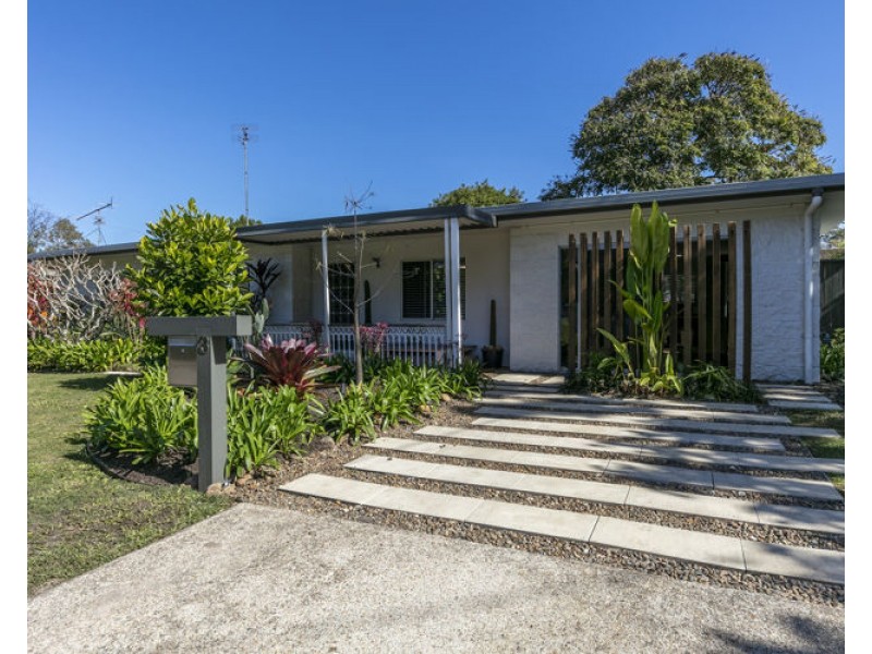 3 Olive Court, Nambour QLD 4560