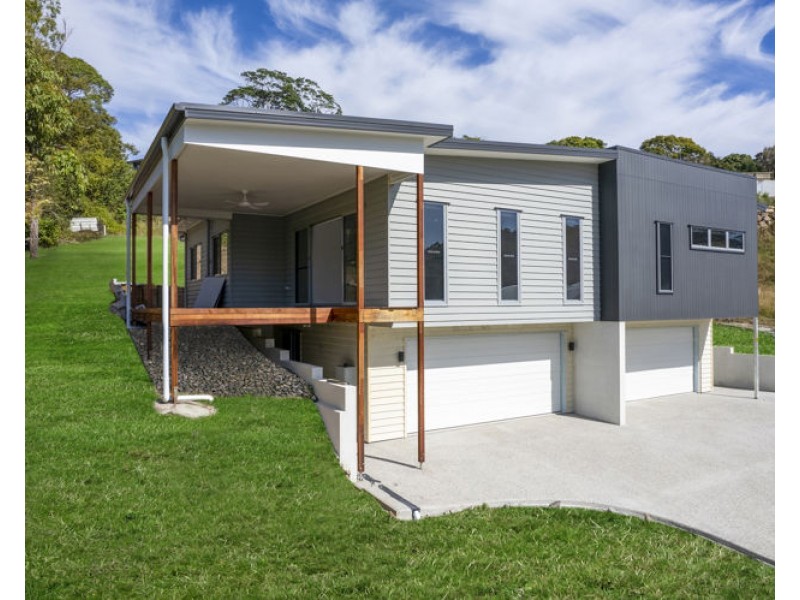 1/5 Jeanette Avenue, Nambour QLD 4560