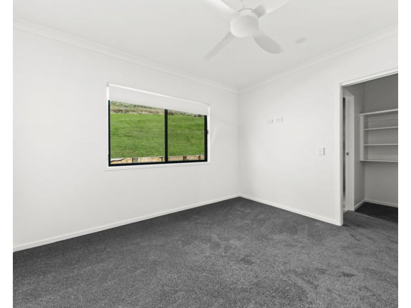 1/5 Jeanette Avenue, Nambour QLD 4560