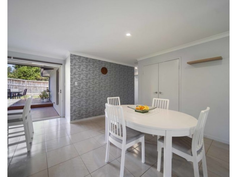 1 Creekside Circuit, Nambour QLD 4560