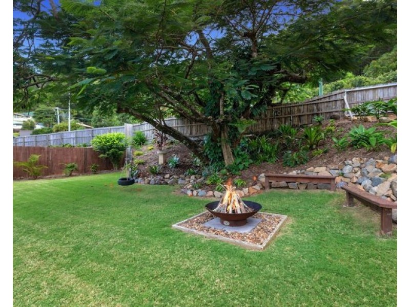 5 Emma Perren Drive, Nambour QLD 4560