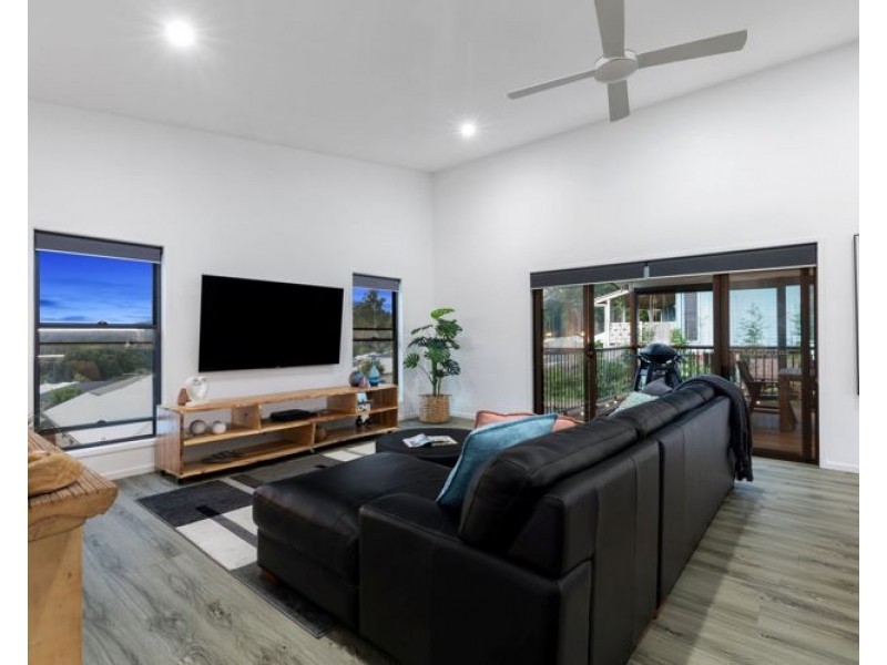 5 Emma Perren Drive, Nambour QLD 4560