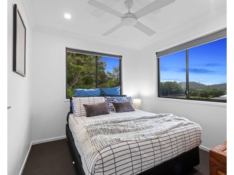 5 Emma Perren Drive, Nambour QLD 4560