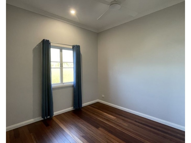 4 Doolan Street, Nambour QLD 4560