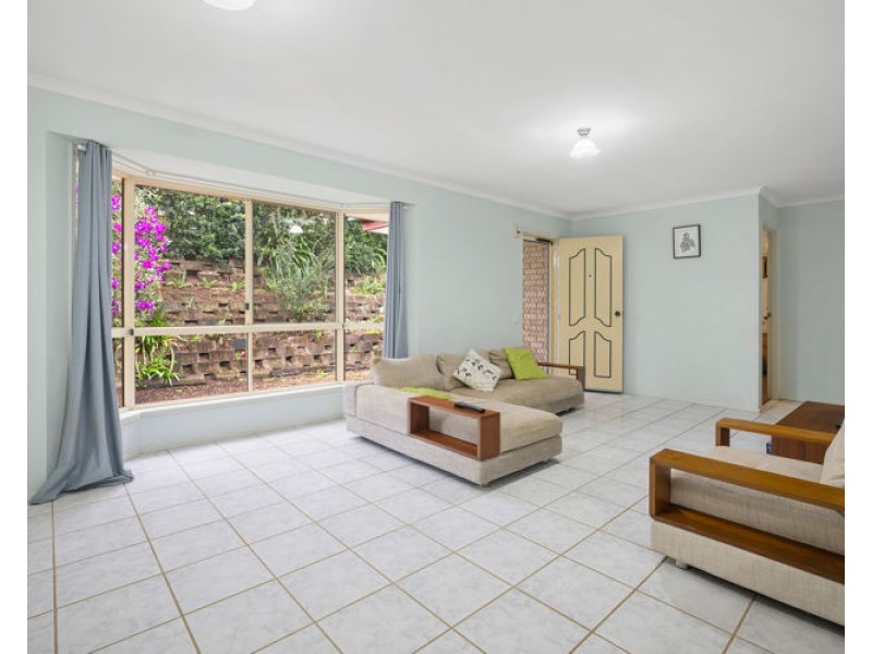 5 Westview Crescent, Nambour QLD 4560