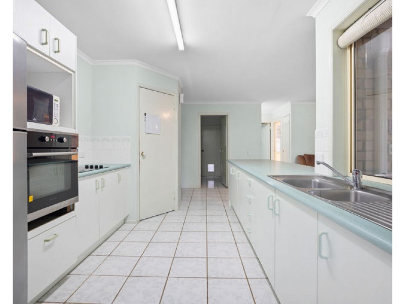 5 Westview Crescent, Nambour QLD 4560