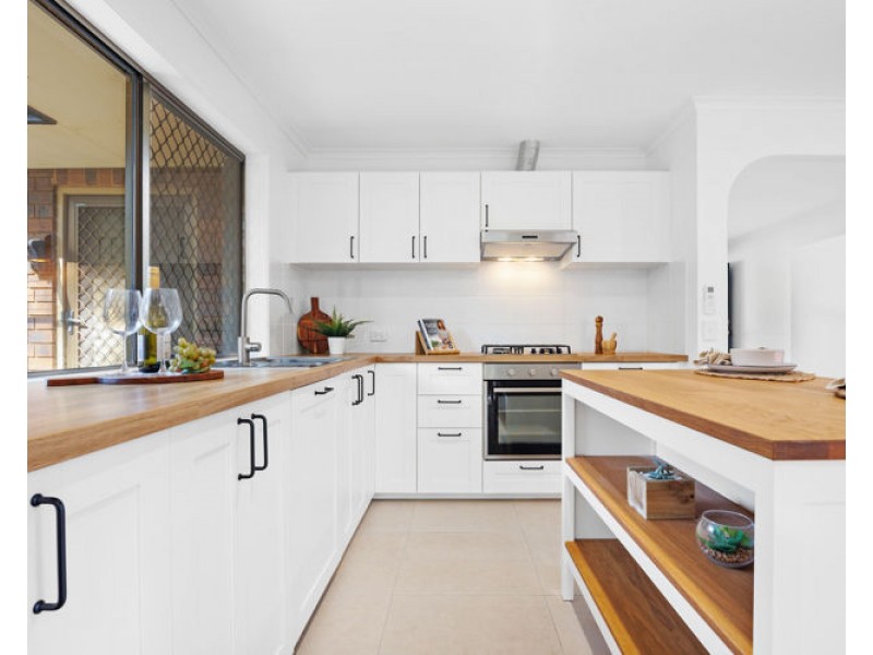 21 Spring Myrtle Avenue, Nambour QLD 4560