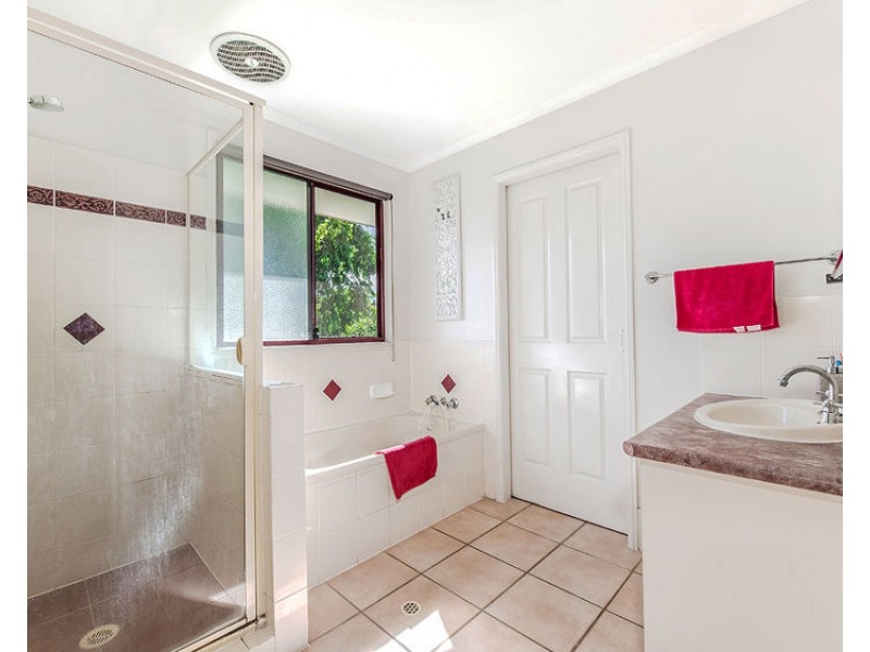 6 Benji Court, Nambour QLD 4560