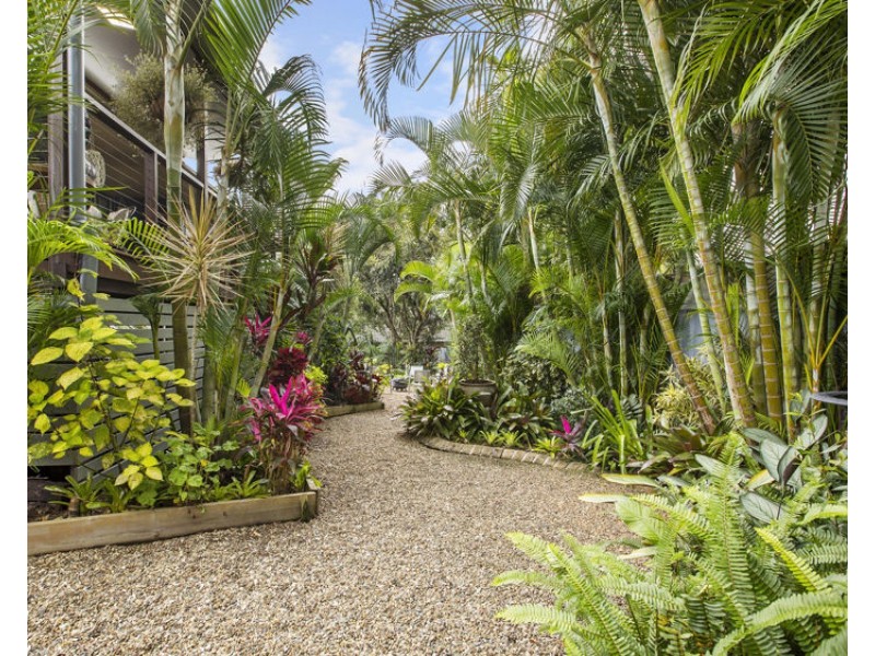 6 Benji Court, Nambour QLD 4560