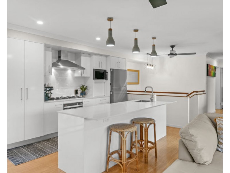 1 Buchanan Court, Burnside QLD 4560