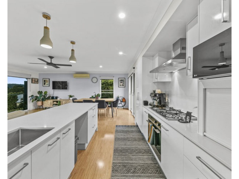 1 Buchanan Court, Burnside QLD 4560