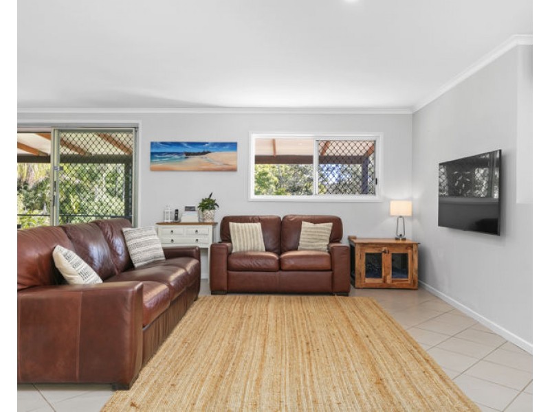 20-22 Angus Crescent, Kureelpa QLD 4560