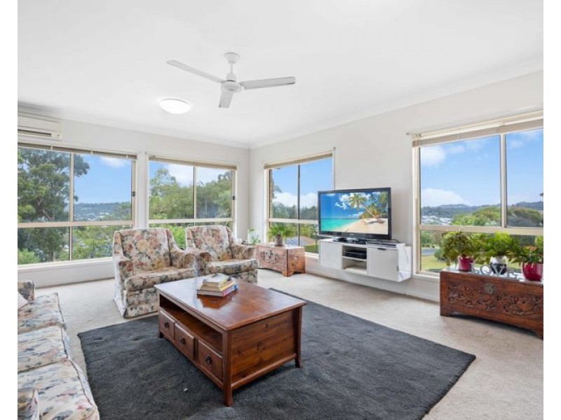 16 Albatross Avenue, Nambour QLD 4560