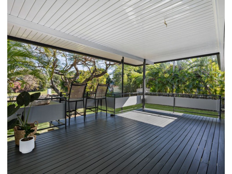 5 Crescent Drive, Nambour QLD 4560