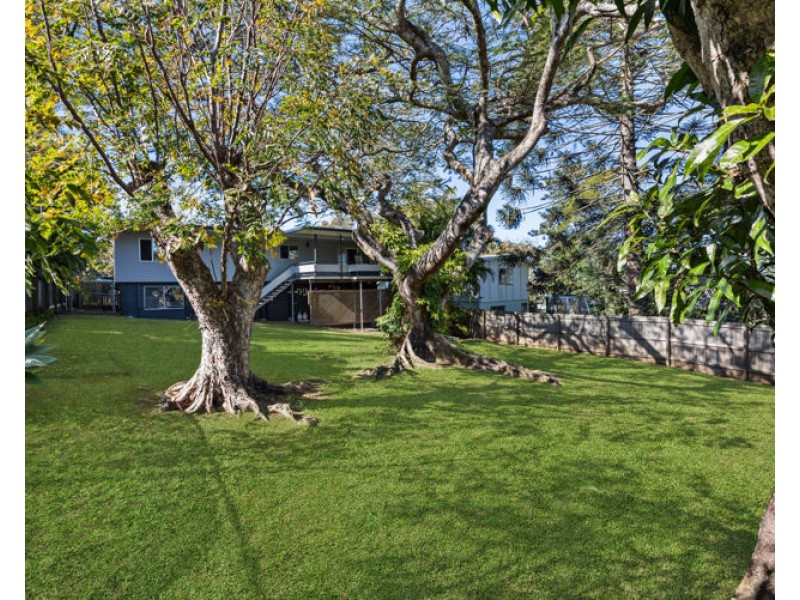 5 Crescent Drive, Nambour QLD 4560