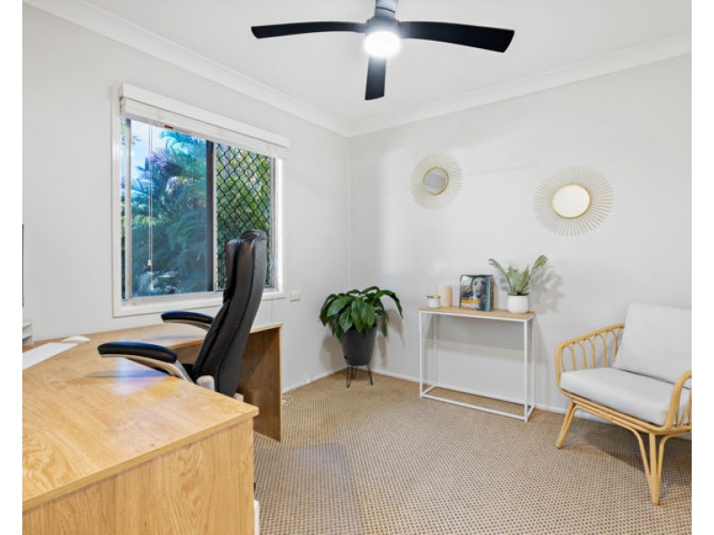 5 Crescent Drive, Nambour QLD 4560
