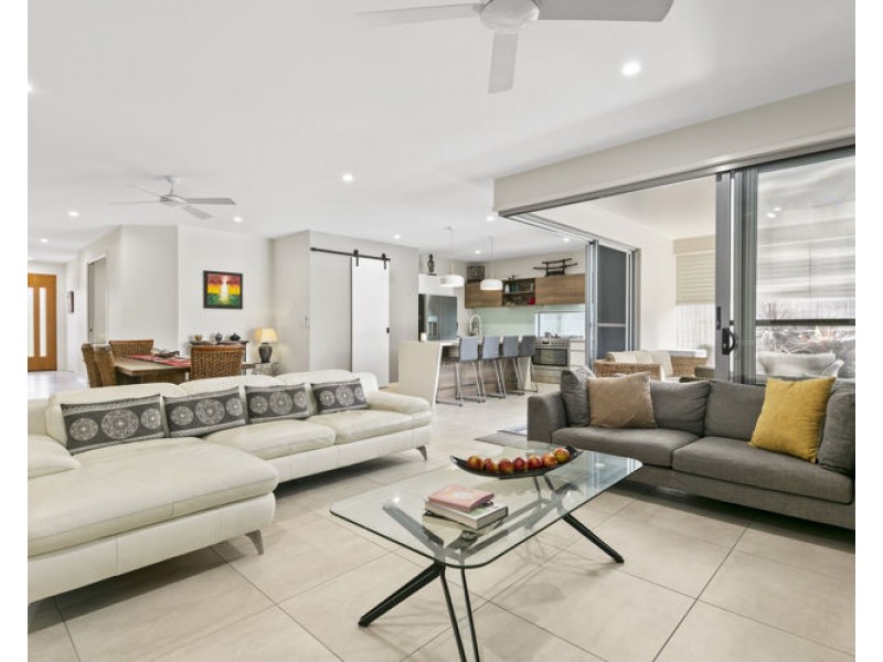 17 Maroochy Circuit, Yandina QLD 4561