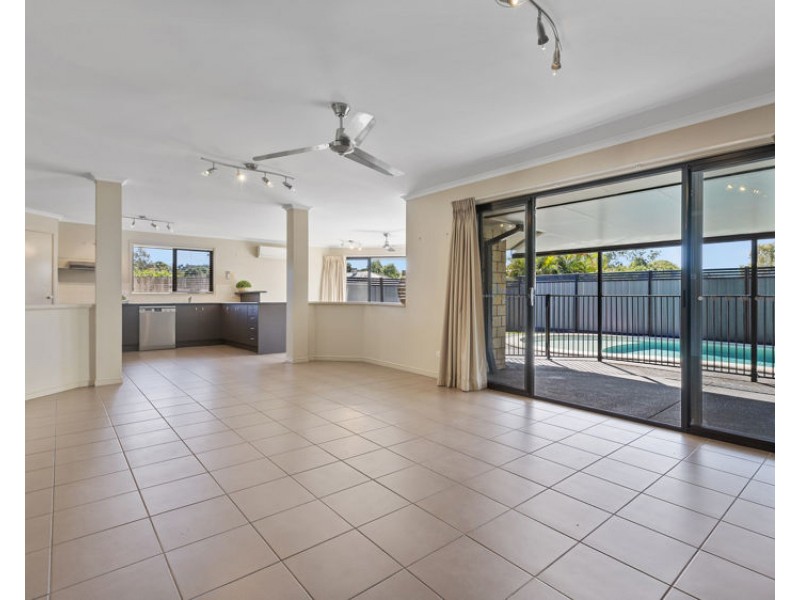 3 Potoroo Place, Burnside QLD 4560