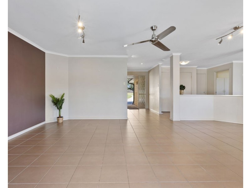 3 Potoroo Place, Burnside QLD 4560