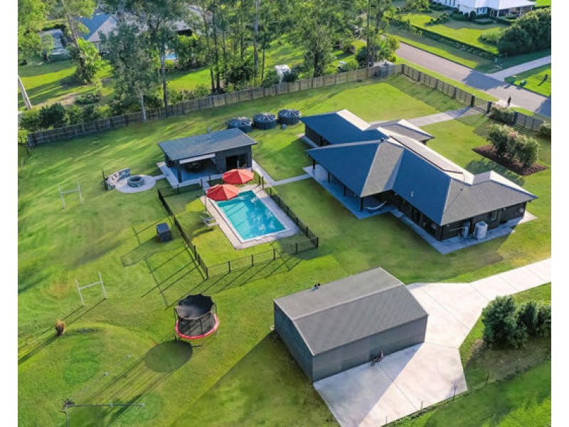 104 Devonstone Drive, Cooroibah QLD 4565