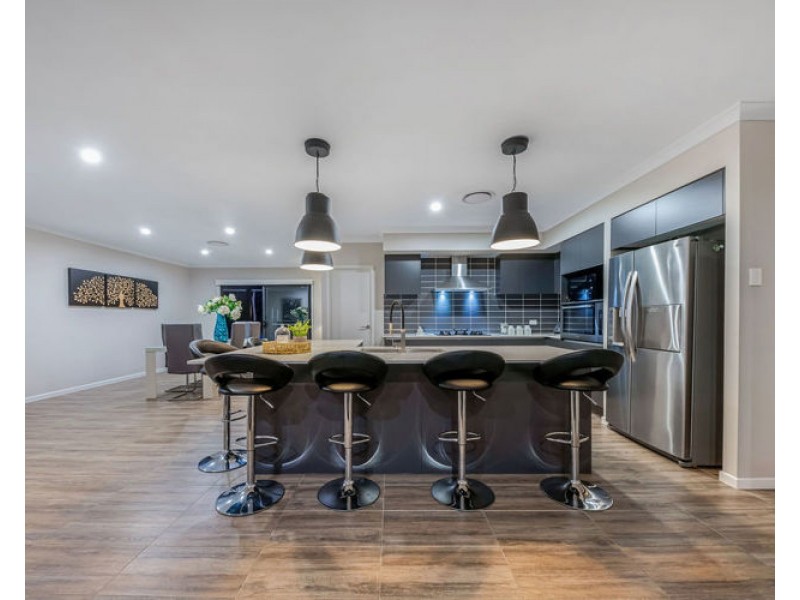 104 Devonstone Drive, Cooroibah QLD 4565