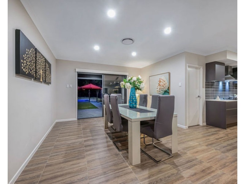 104 Devonstone Drive, Cooroibah QLD 4565