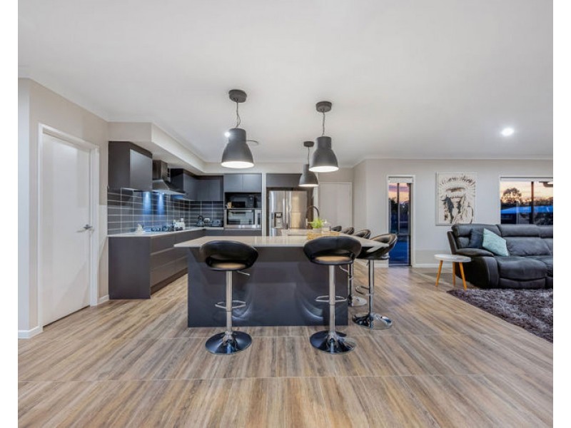 104 Devonstone Drive, Cooroibah QLD 4565