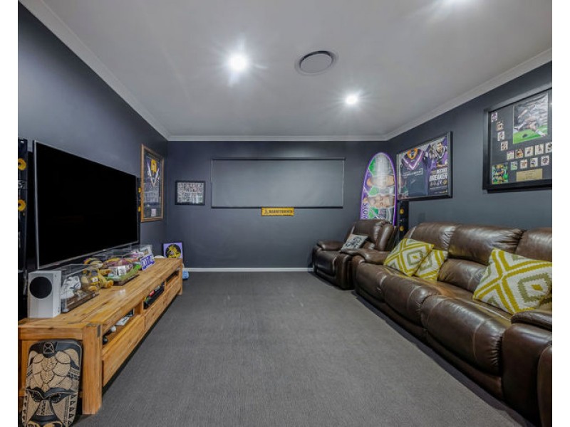 104 Devonstone Drive, Cooroibah QLD 4565