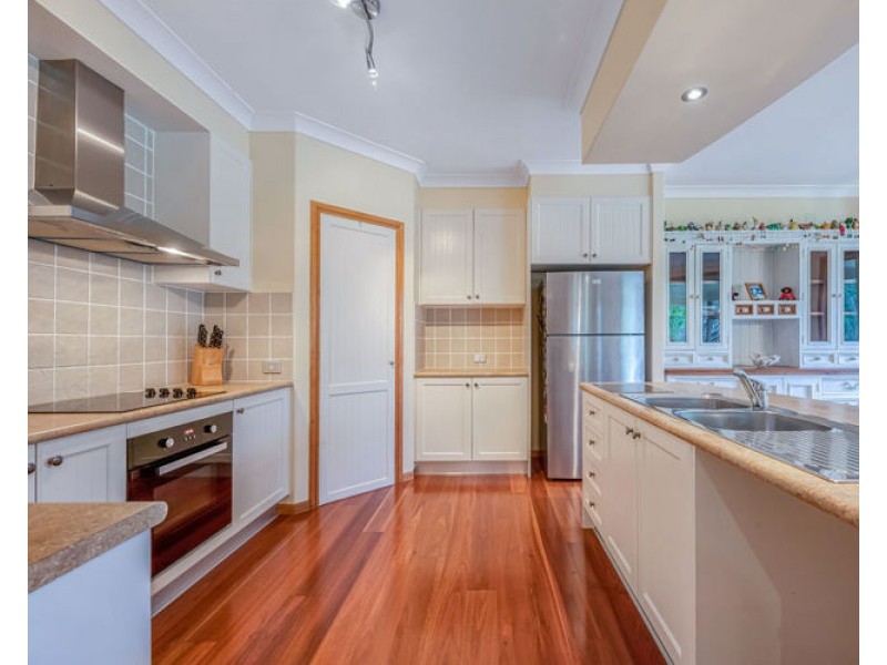 82 Edington Drive, Cooroibah QLD 4565