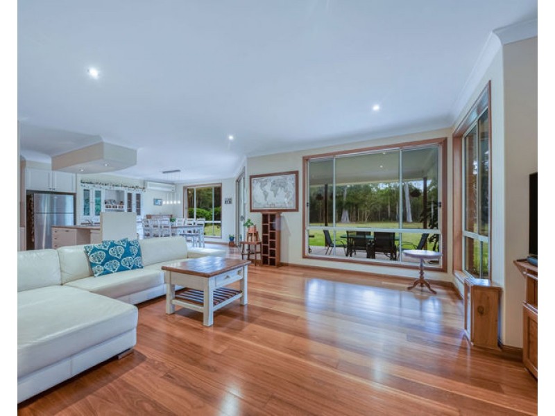 82 Edington Drive, Cooroibah QLD 4565