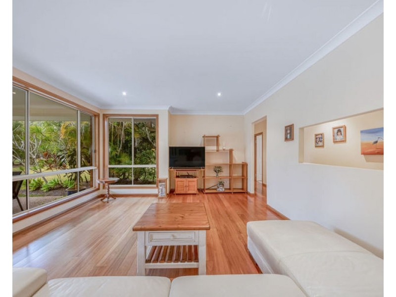 82 Edington Drive, Cooroibah QLD 4565