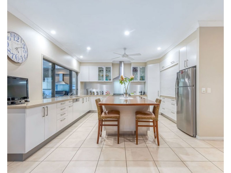 3 Exford Court, Cooroibah QLD 4565