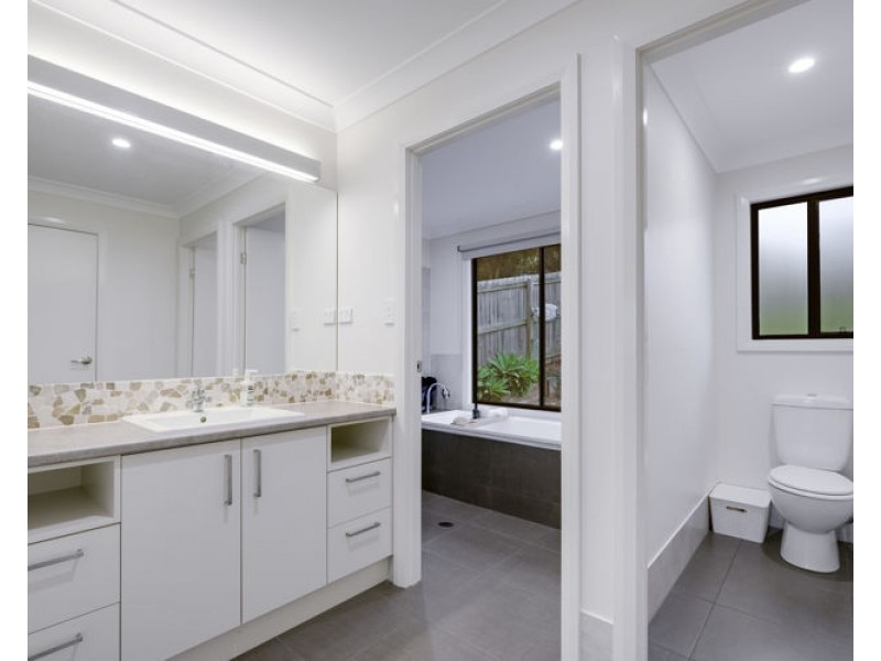 31 Patrick King Drive, Burnside QLD 4560