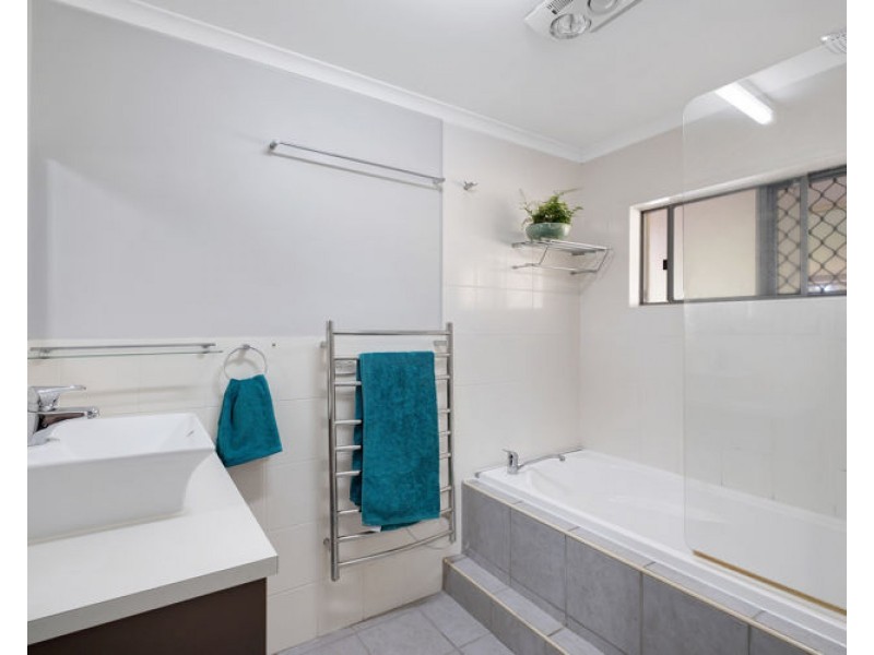 4 Mundara Court, Coes Creek QLD 4560