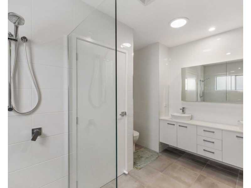 41 1A Regatta Boulevard, Wurtulla QLD 4575