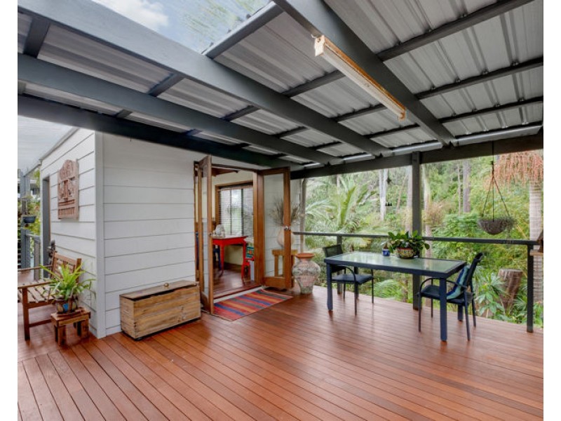 3 Louise Lane, Nambour QLD 4560