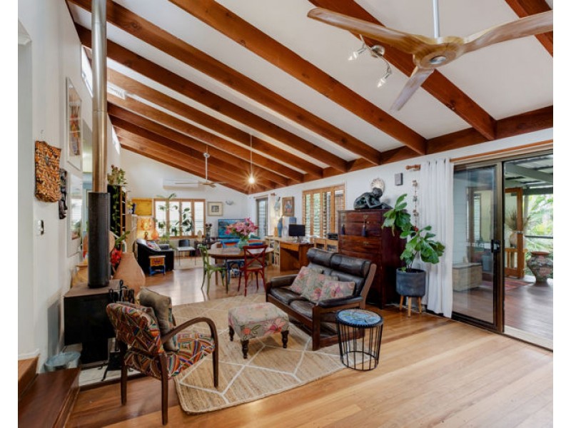 3 Louise Lane, Nambour QLD 4560