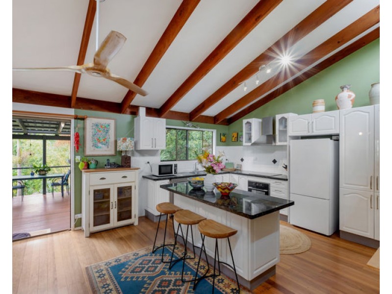 3 Louise Lane, Nambour QLD 4560