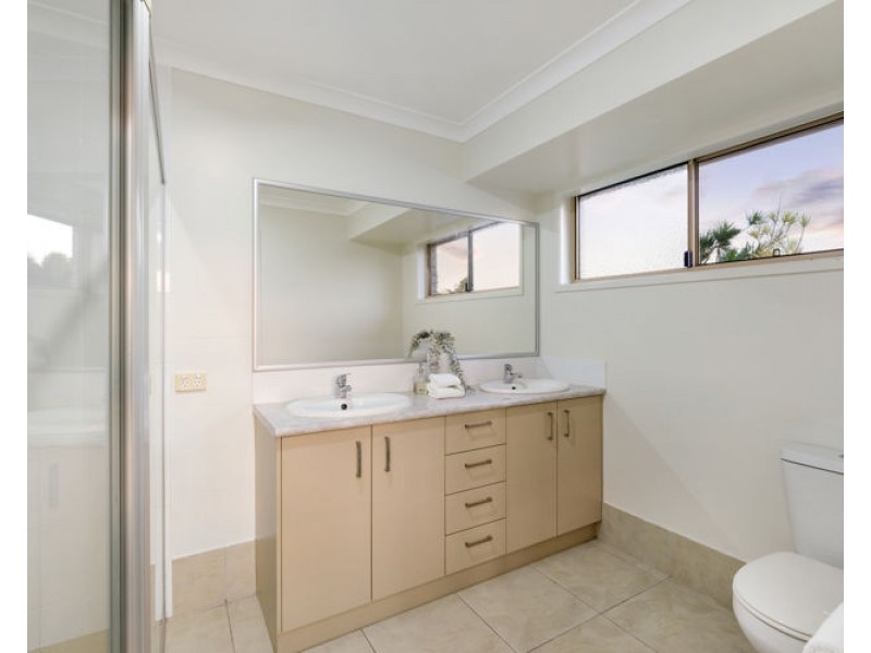7 Killarney Crescent, Nambour QLD 4560