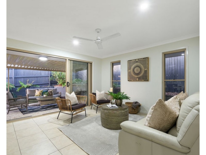 7 Killarney Crescent, Nambour QLD 4560
