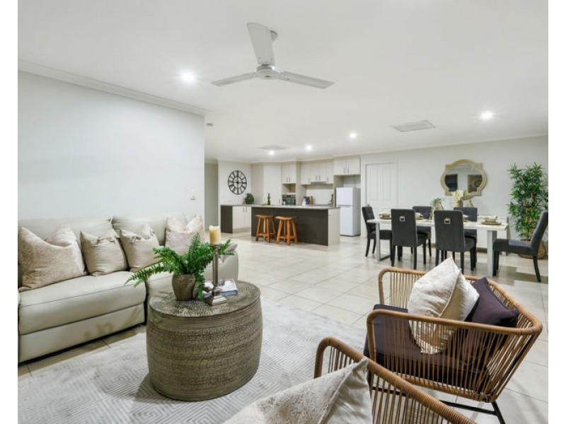 7 Killarney Crescent, Nambour QLD 4560