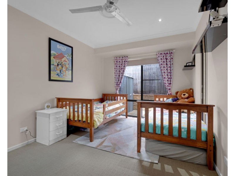 13 Heslop Place, Burnside QLD 4560