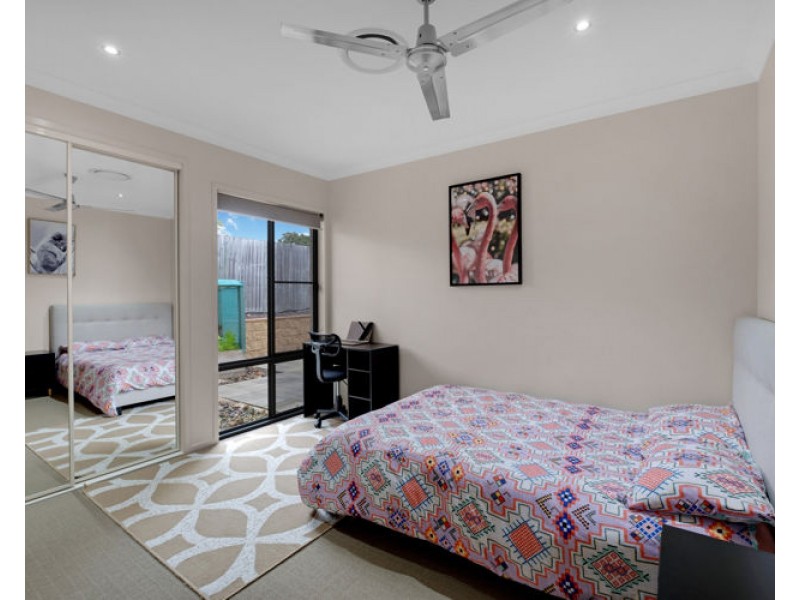 13 Heslop Place, Burnside QLD 4560