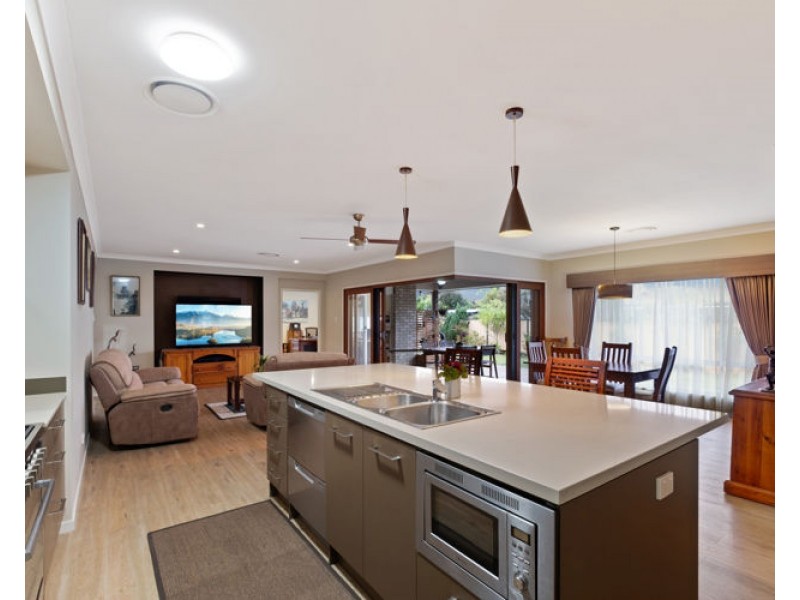 18 Retreat Crescent, Yandina QLD 4561